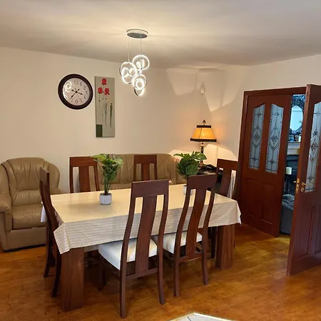 Cobh Holiday Home * Cobh